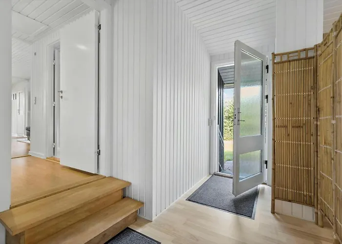 Modern With Creative Details And Sea Views Allingåbro