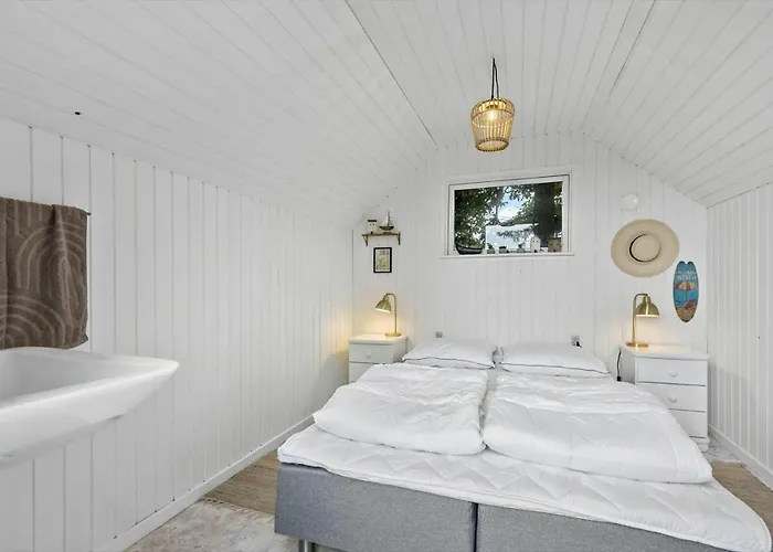 Modern With Creative Details And Sea Views * Allingåbro